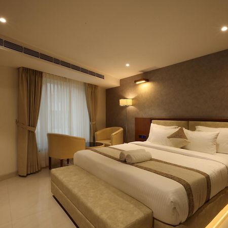 Royal Plaza Suites By Rak Rooms, Mangaluru Mangalore Exterior foto