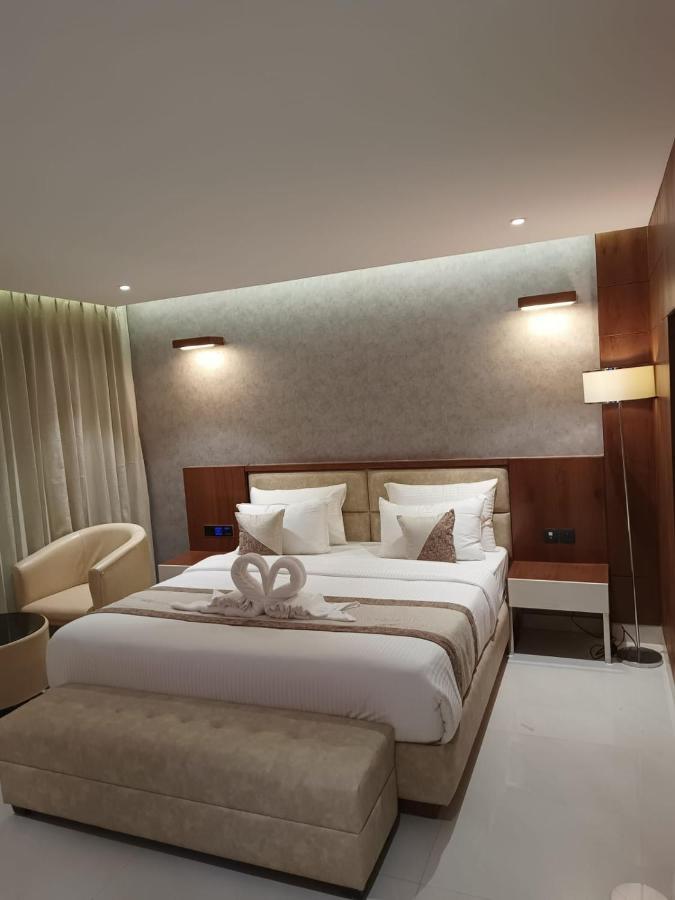 Royal Plaza Suites By Rak Rooms, Mangaluru Mangalore Exterior foto