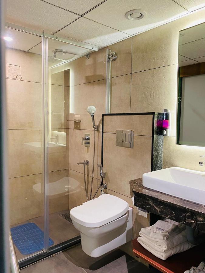 Royal Plaza Suites By Rak Rooms, Mangaluru Mangalore Exterior foto