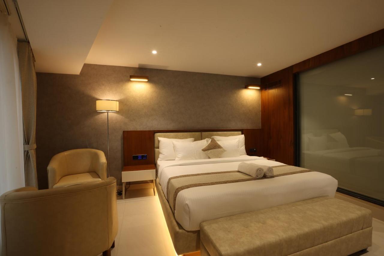 Royal Plaza Suites By Rak Rooms, Mangaluru Mangalore Exterior foto