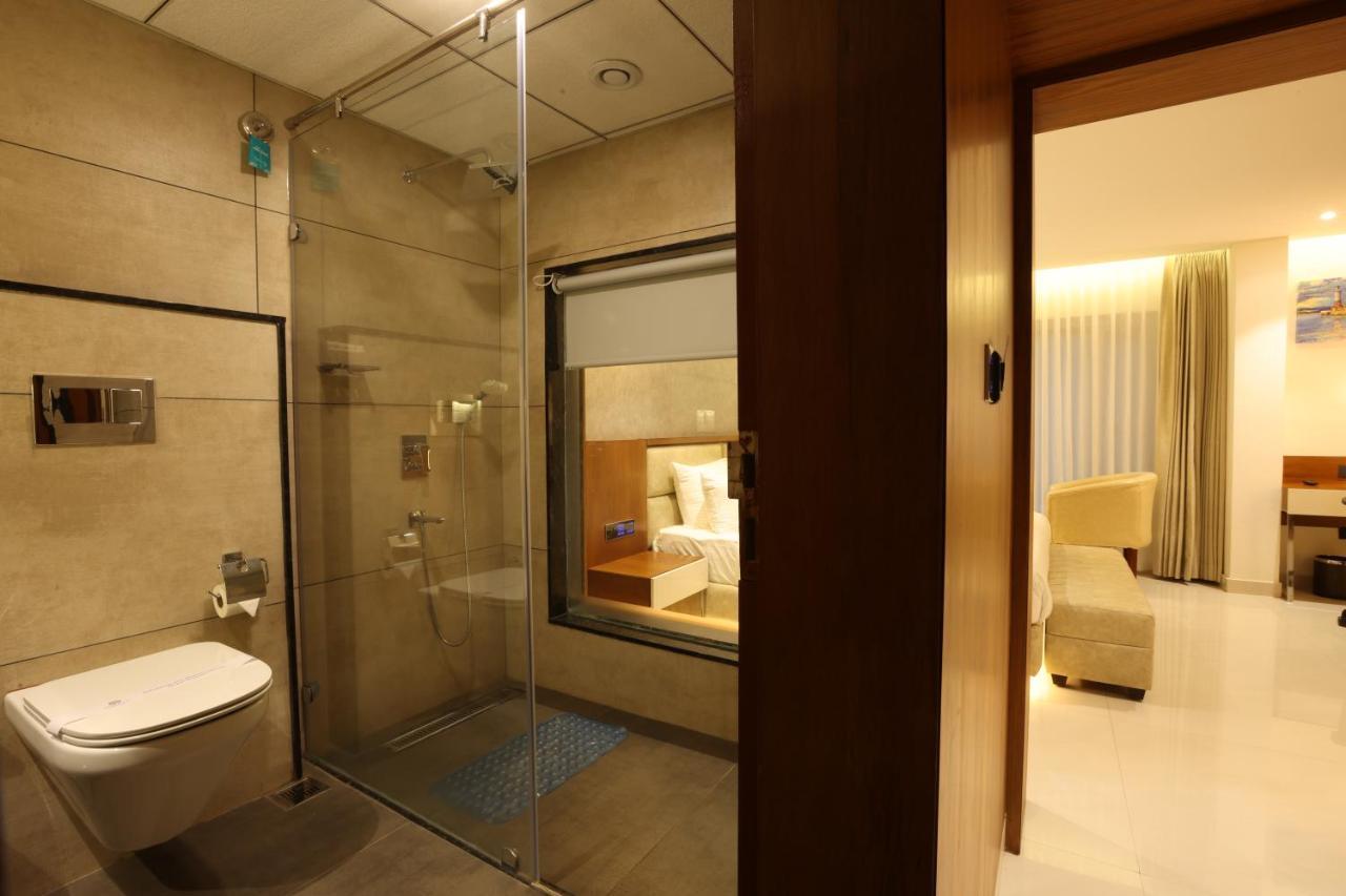 Royal Plaza Suites By Rak Rooms, Mangaluru Mangalore Exterior foto