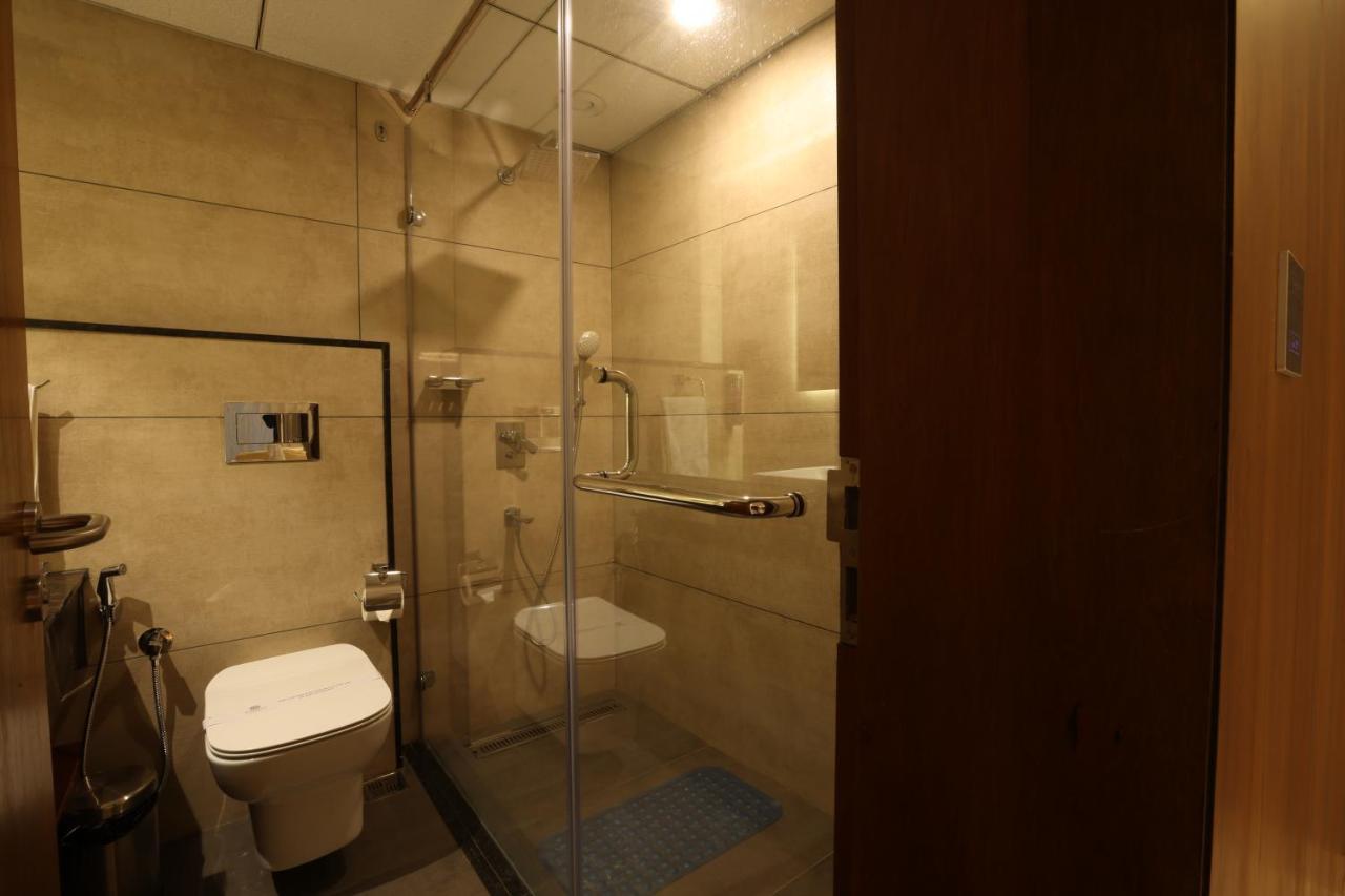 Royal Plaza Suites By Rak Rooms, Mangaluru Mangalore Exterior foto