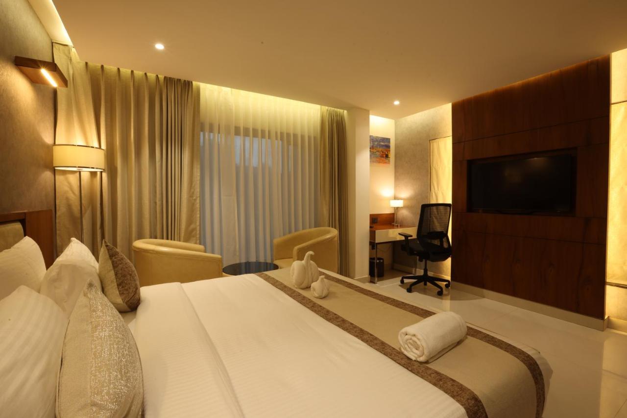 Royal Plaza Suites By Rak Rooms, Mangaluru Mangalore Exterior foto