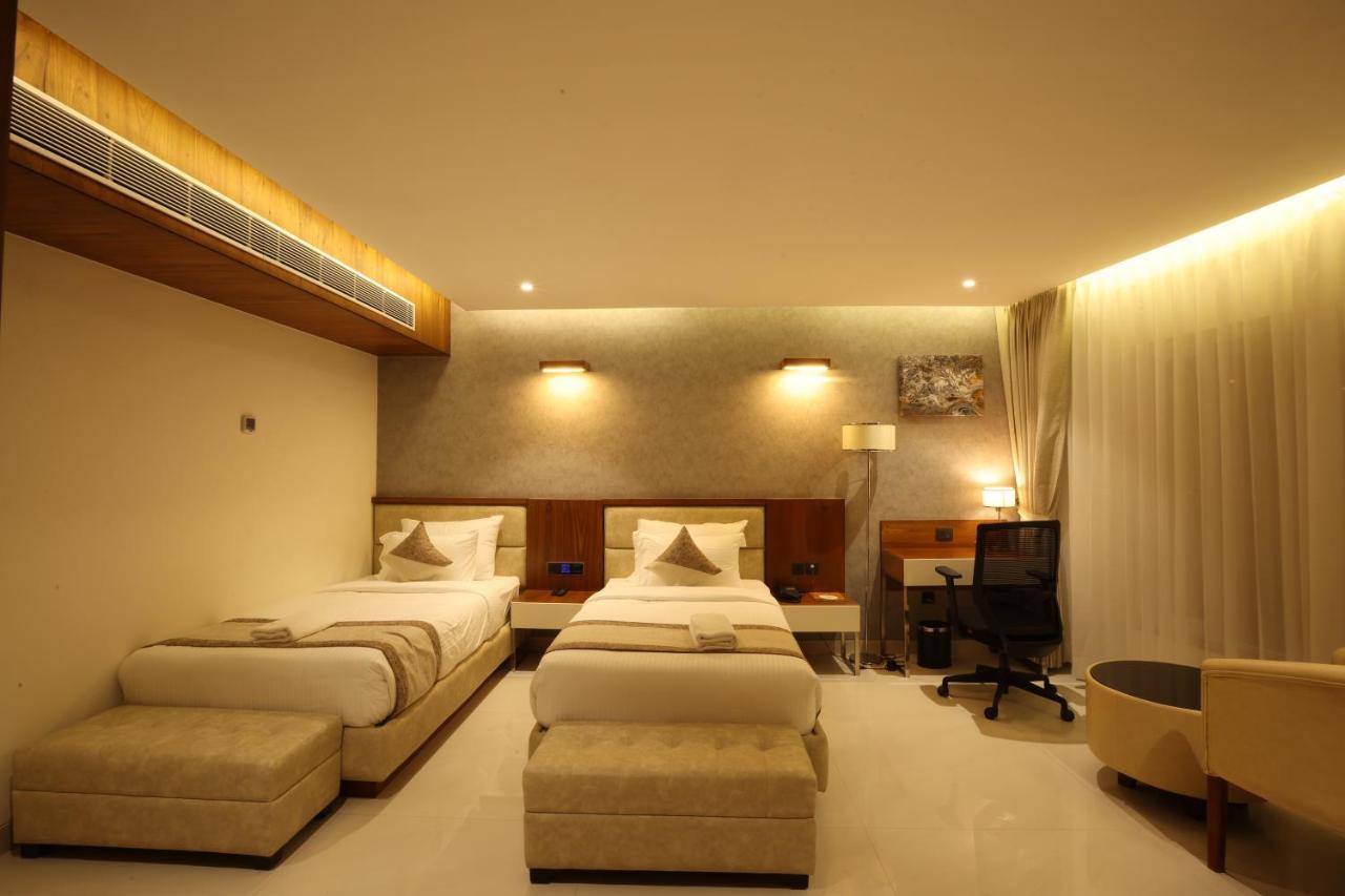 Royal Plaza Suites By Rak Rooms, Mangaluru Mangalore Exterior foto
