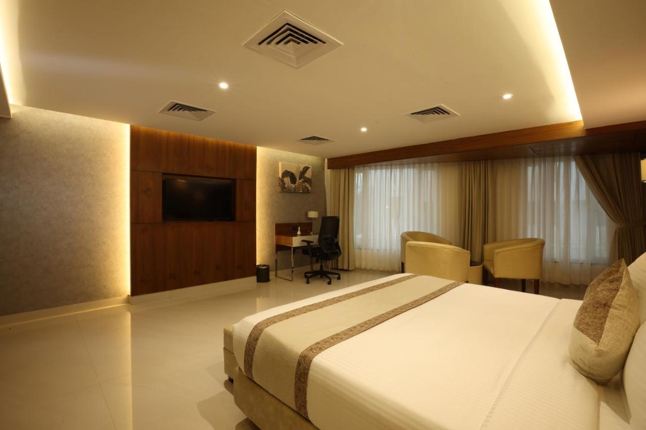 Royal Plaza Suites By Rak Rooms, Mangaluru Mangalore Exterior foto